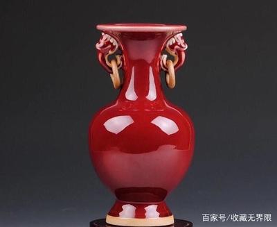 陶瓷是中国传统文化之一,当陶瓷与国画相结合,呈现陶瓷艺术之美
