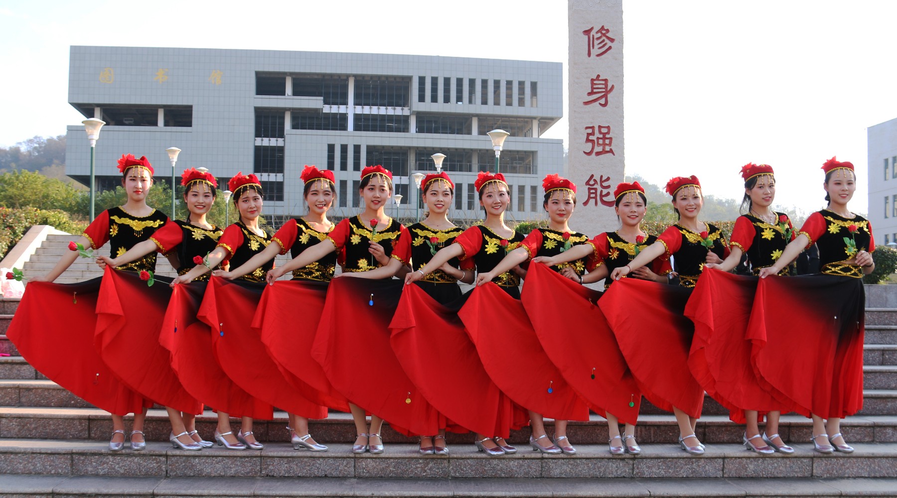 淮南联合大学【(科技.文化艺术周)开幕式】文艺演出_淮南图片网